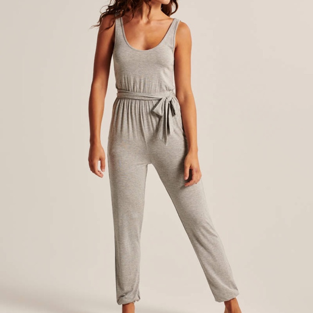 Abercrombie & Fitch Grey Knit Jumpsuit Med Petite